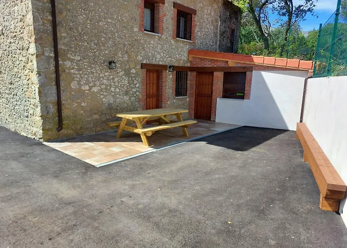 El Alloru De Balmori Llanes